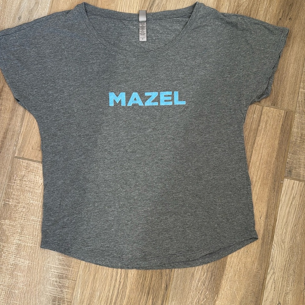 MAZEL graphic t-shirt